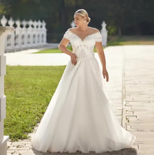 Boho Plus Size Wedding Dresses Sheer O Neck Short Sleeves Appliques Floor Length