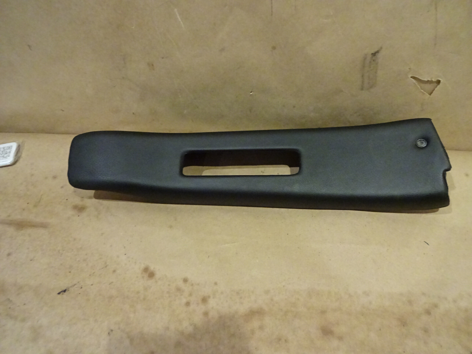 Maserati 4200 Coupe  - RH Upper B-Pillar Cover Trim - Black - P/N 981210600
