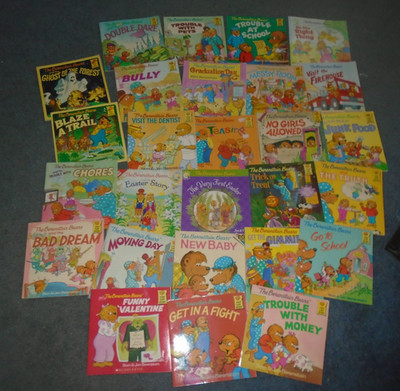 27 Berenstain Bears Books-Trick or Treat/Valentine/Easter/Ghosts/Trail/School/