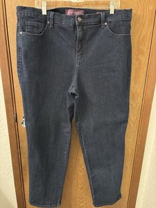 gloria vanderbilt amanda jeans 16w average Like New!