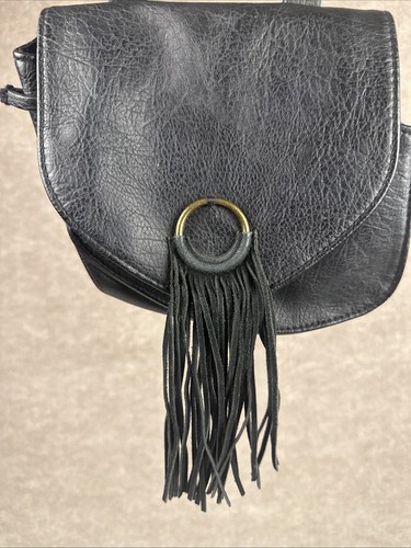 Vintage Mudd Y2K Crossbody Handtasche Kunstleder kleiner verstellbarer Riemen Quasten schwarz - Bild 4 von 14