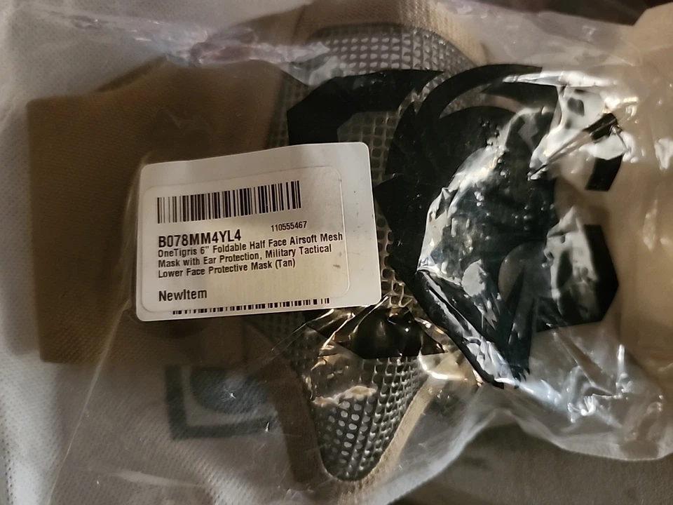 OneTigris 6" Foldable Half Face Mesh Mask  *NEW W/ Tags* (Tan/Green) - Image 2 of 2