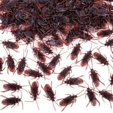 150PCS Fake Roaches, Plastic Cockroach Halloween Prank Creepy Toys Funny Tricks