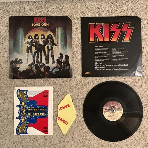Kiss - Love Gun - 1977 Vinyl LP - NBLP 7057 BS 1A - FIRST PRESS unused inserts