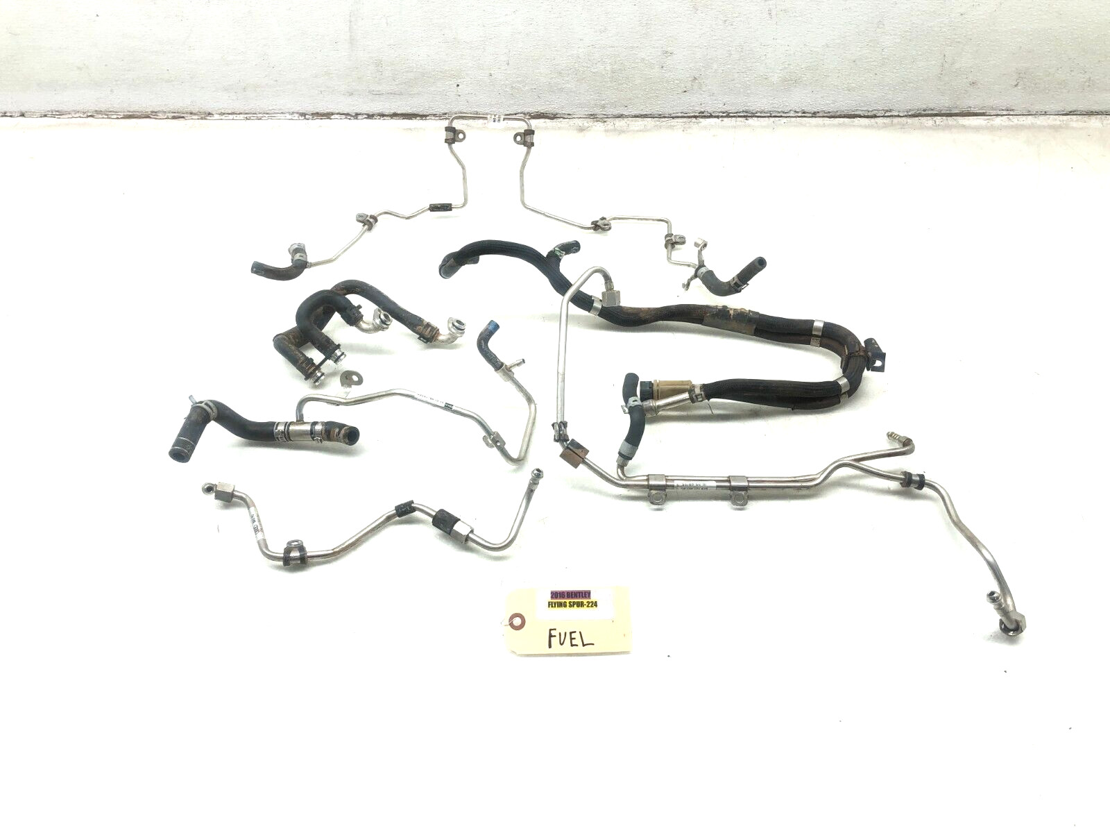 2014-2018 BENTLEY FLYING SPUR 4.0L V8 ENGINE FUEL LINE PIPE HOSE ASSEMBLY OEM