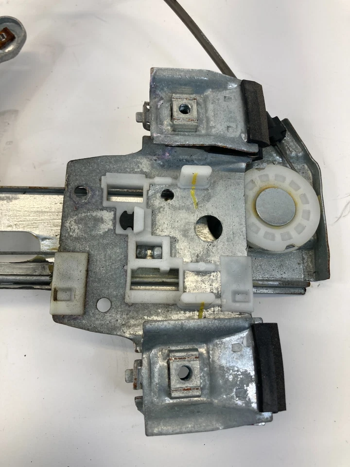 2008-2015 Cadillac CTS Regulador de Janela de Energia Porta Lateral Esquerda Traseira com Motor OEM - Imagem 4 de 4
