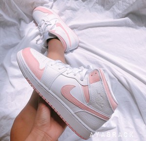 infant pink jordans