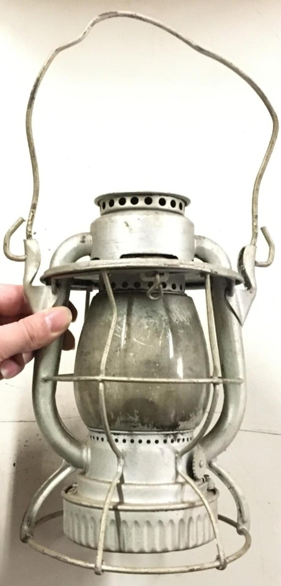 Vtg Painted Silver New York Dietz Vesta N.Y.N.H.&H Railroad