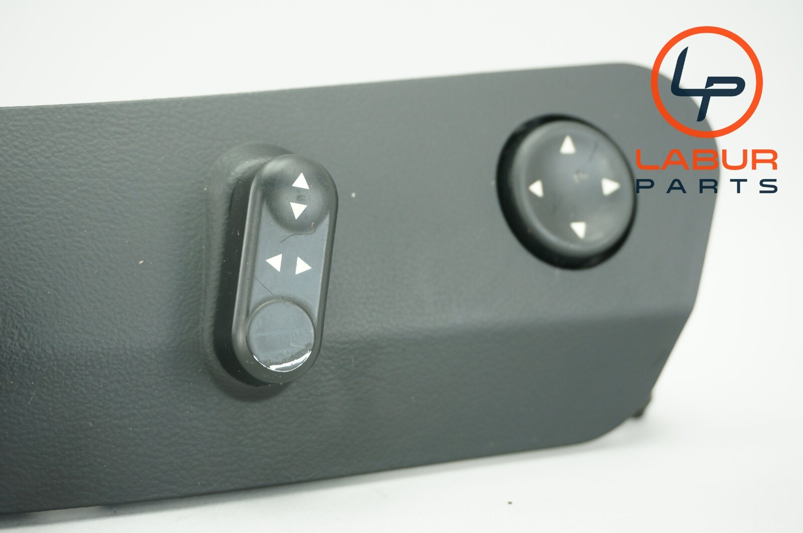 M139 03-13 Maserati Quattroporte Front Left Driver Seat Control Switches A972