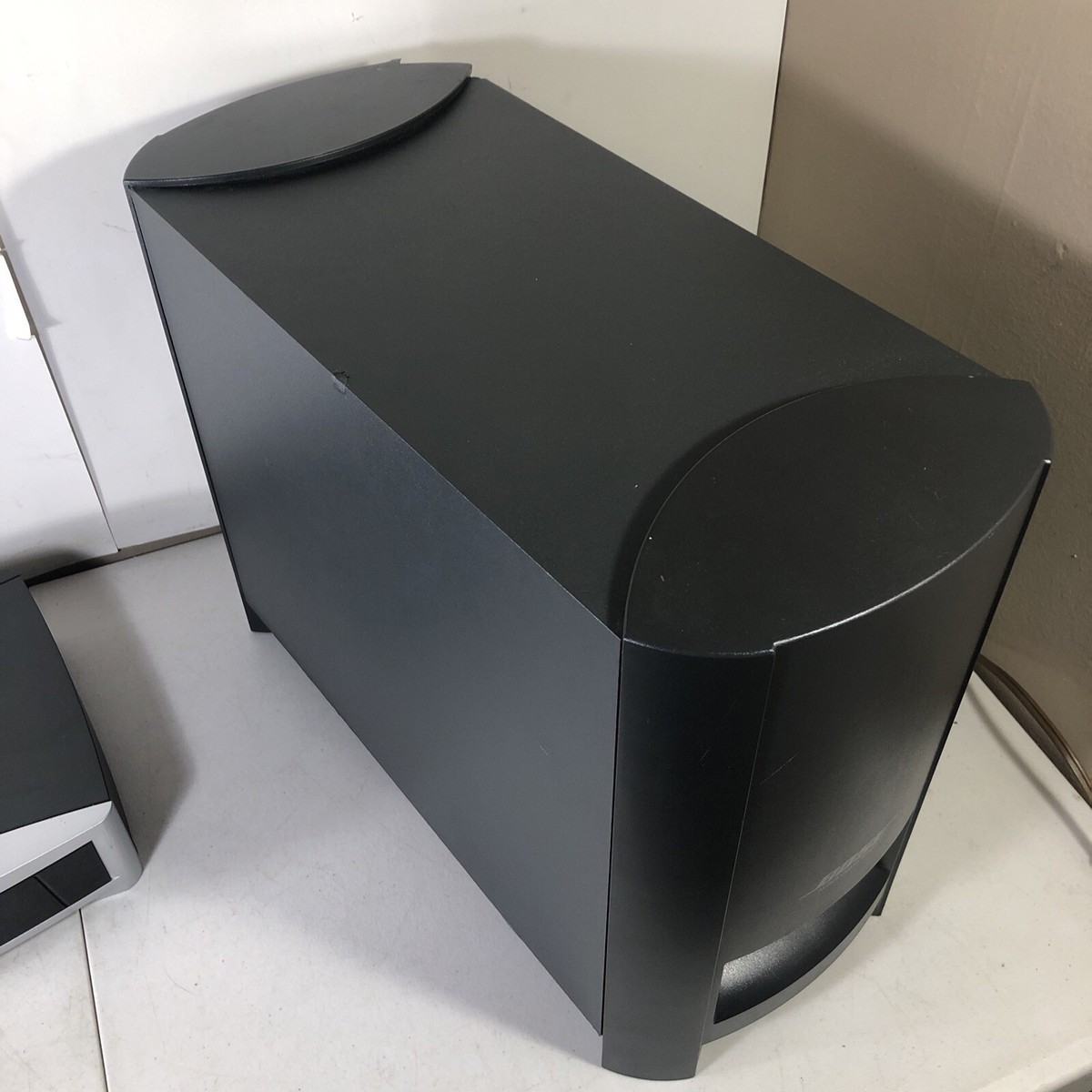BOSE AV3-2-1 Media Center W/ PS3-2-1 Powered Speaker BOSE AV3-2-1 Media Center W/ PS3-2-1 Powered Speaker