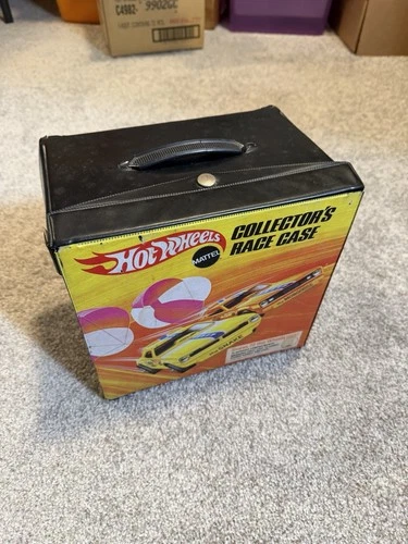 1969 Hot Wheels Redline Collector's 72 Car  Race Case 4978 Snake Mongoose