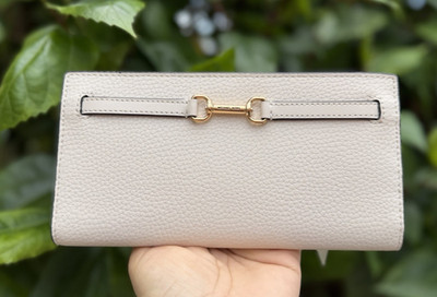 Michael Kors Jet Set Carson Large Flap Bifold Snap Wallet Light