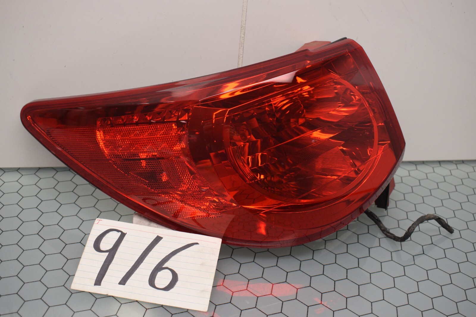 09 10 11 12 Chevy Traverse Driver Side Tail Light Used Rear Lamp #916-T
