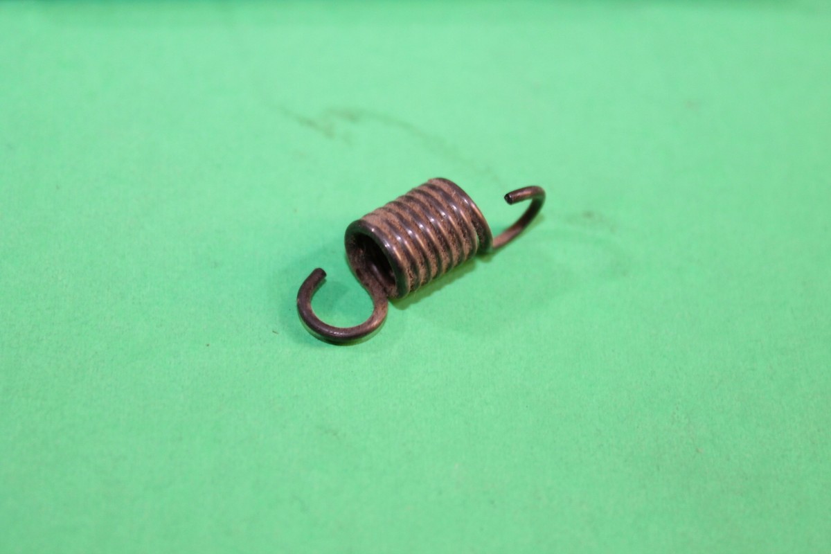 yumaです。 NOS OEM KAWASAKI 1973-1981 CHANGE DRUMLEVER SPRING C2 Z1