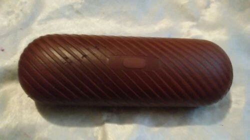 Estuches para Anteojos Oakley marrón y almacenamiento