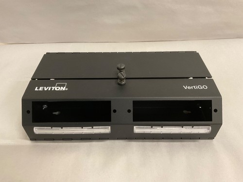 LEVITON Vertigo Opt-X Zero-U Patch Panel w/ 3” Cable Channel Includes Cat6 Jacks - Picture 3 of 6