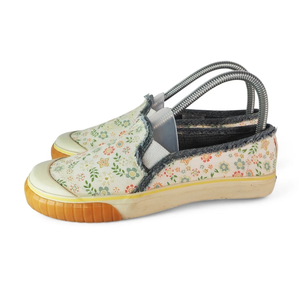 Mocasines informales sin cordones con estampado floral y puntera Keds multicolor WF19873M para mujer 6,5 Foto 2 de 4