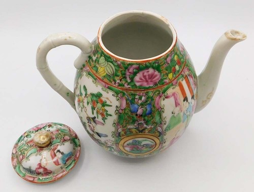 Vintage Antique 19th C. Chinese Export Famille Rose Medallion Porcelain Tea Pot - Picture 12 of 24