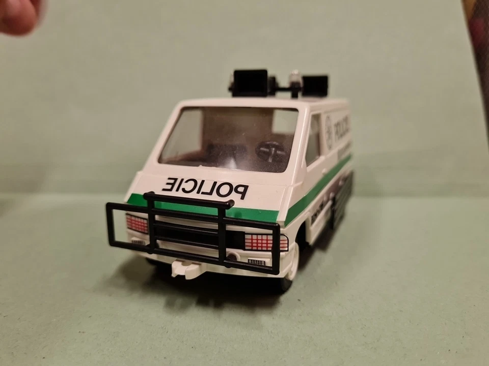 MONTI SYSTEM RENAULT TRAFIC POLICIE REPUBBLICA CECA SCALA 1/32 - Immagine 4 di 4
