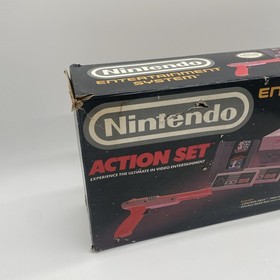 NES Action Set Complete in Box Nintendo system Very Good Condition (Box Damage)