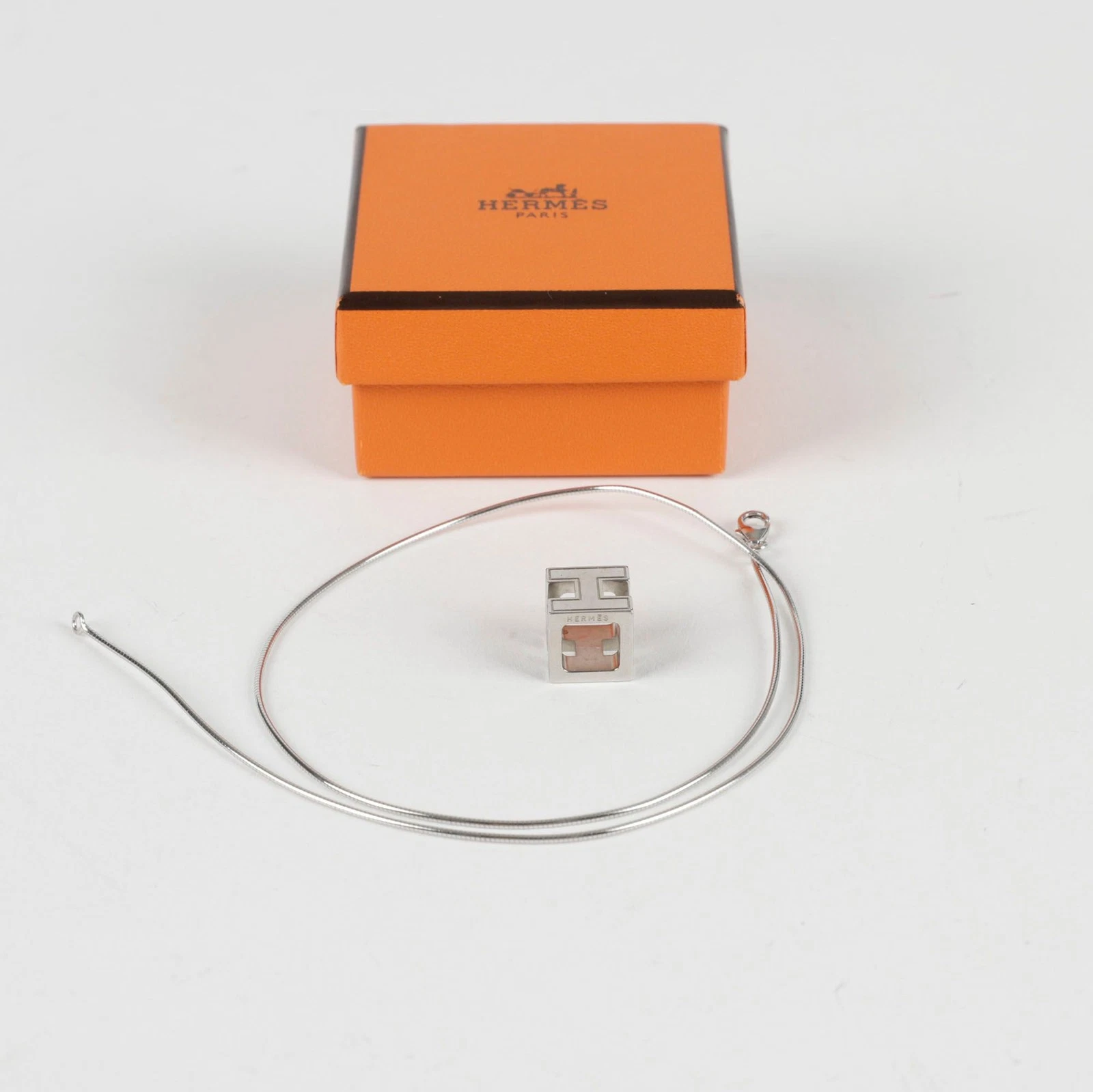 HERMÈS Collana Hermes H Cubo Filo 132399602