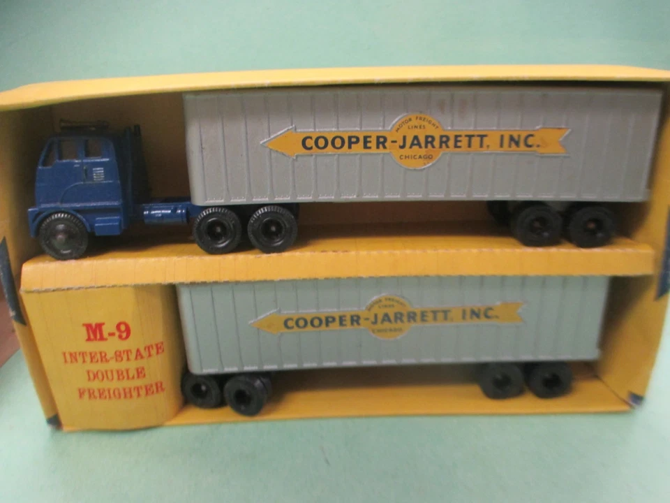 Matchbox Lesney M-9 Inter State Double Freighter MIB - Image 4 of 4