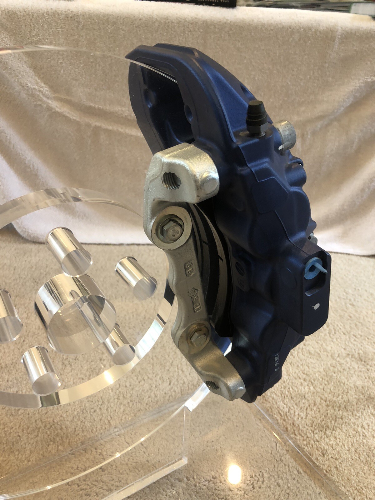 GENUINE MASERATI Brembo Blue Front Right Brake Caliper Dealer Display 670009178