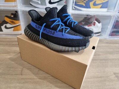 Size 9 - adidas Yeezy Boost 350 V2 Dazzling Blue. GY7164
