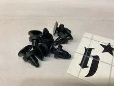 1996-2000 Honda Civic windshield cowl plug clips