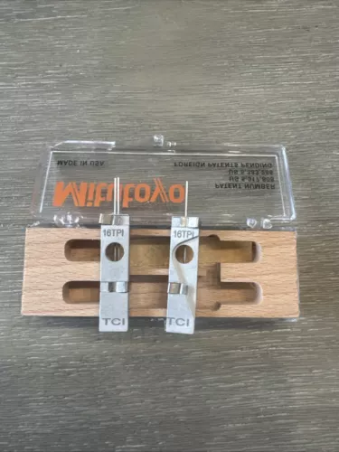 Mitutoyo 64AAA223 Holder And Wire Set 16 TPI .032280