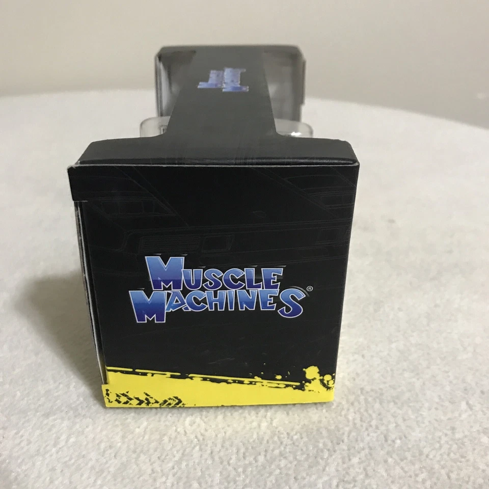 Muscle machines hauler 2021 transport 1970 Oldsmobile 442 1953 Mack B-61 Flatbed - Image 4 of 4