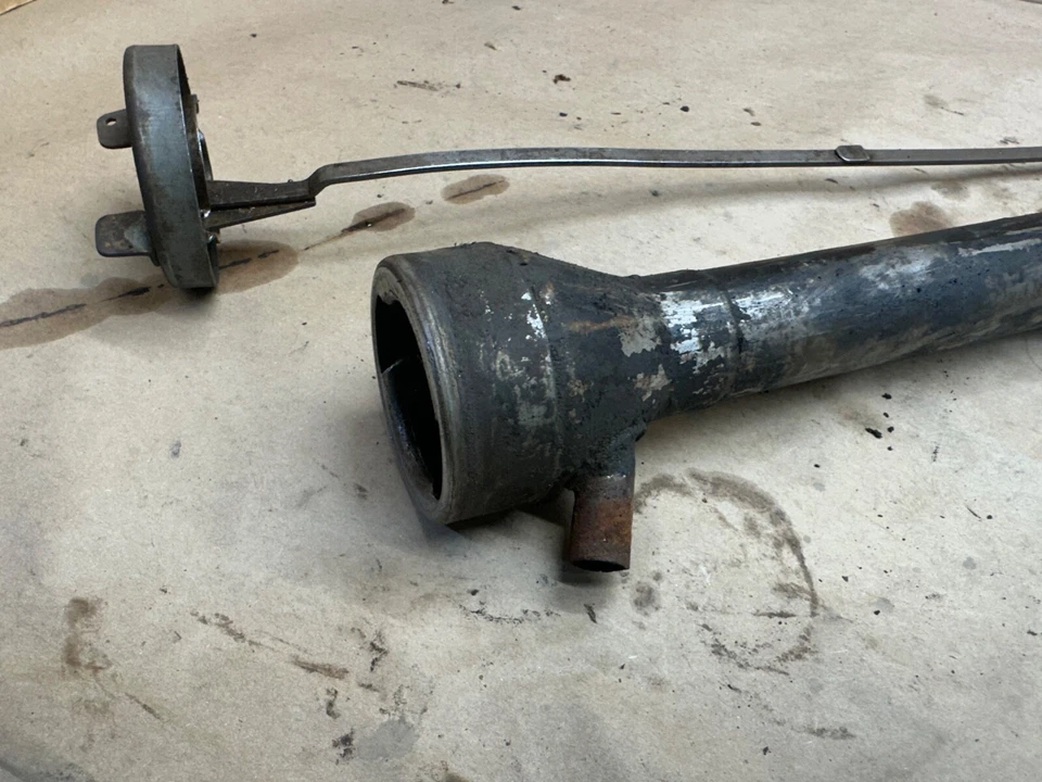 Jeep Willys CJ CJ5 4 cilindros tubo de enchimento de óleo e vareta F-134 F134 fabricante de equipamento original de fábrica - Imagem 4 de 4