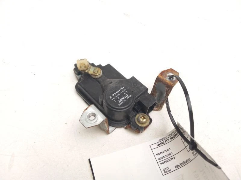1998 - 2000 MITSUBISHI MONTERO REAR LEFT DOOR LOCK ACTUATOR - Image 4 of 4
