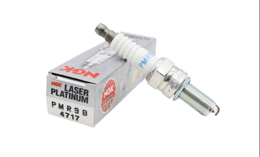 NGK Laser Platinum Premium Spark Plug PMR9B 4717 Kawasaki Jet Ski Ultra 310