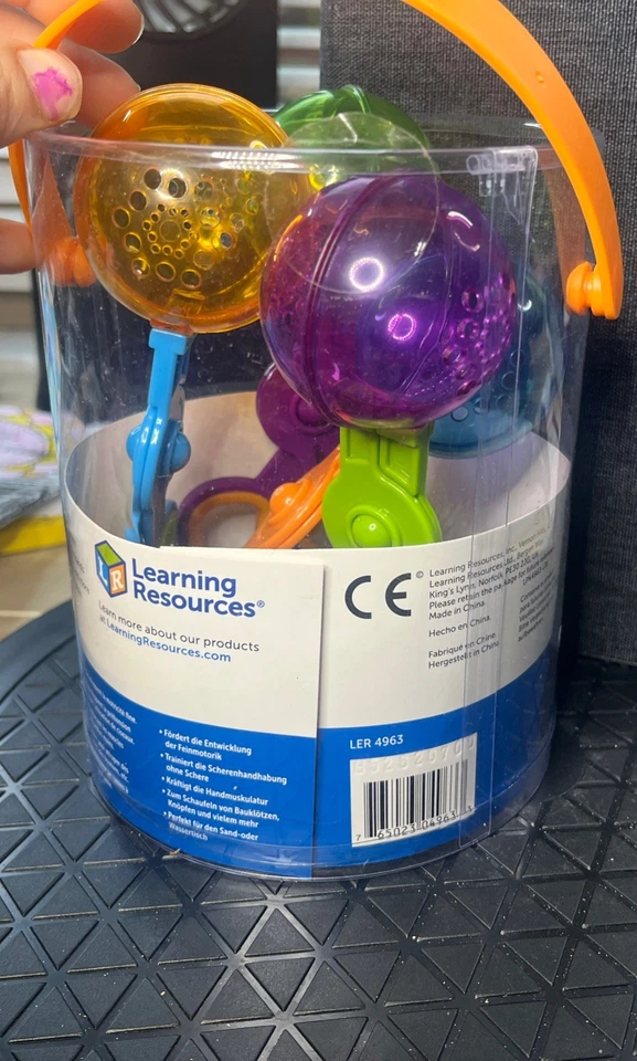 4-Count Handy Scoopers by Learning Resources - Image 4 of 4