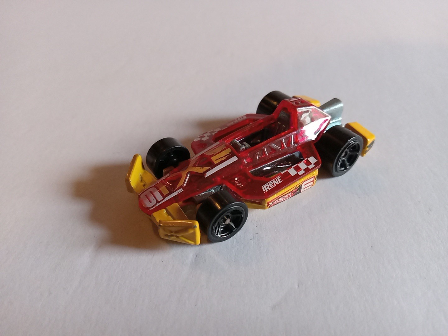 Hot Wheels 2014 Red Arrow Dynamic HW Race W/ Yellow Number 6