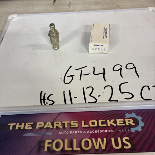(1) NOS AV722  PCV Valve Standard, Genuine Brand New Vintage Unbranded