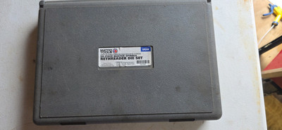 Matco SR20K 20-Piece Master Spindle Rethreader Die Set with Case Made In USA