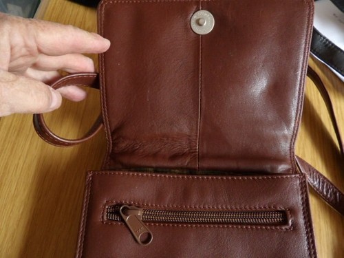 Derek Alexander Dal Brown Genuine Leather Small Crossbody Organizer Purse - Picture 2 of 6
