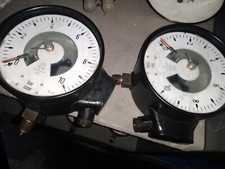Druckmessgerät mit Grenzwertschalter WIKA 16...