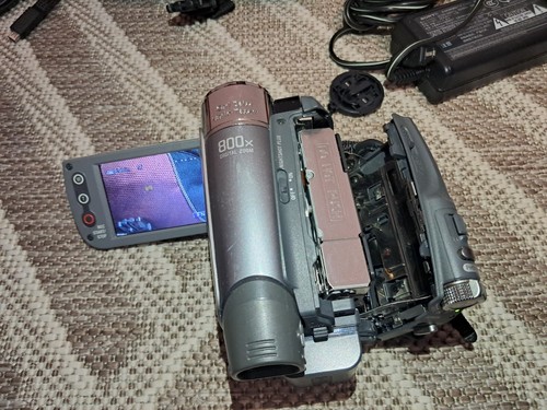 Sony DCR-HC26E MiniDV Digital Video Camera Handycam Camcorder - Bild 10 von 19