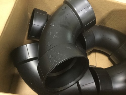 Box of 5 Charlotte ABS-DWV Schedule 40 Long Sweep 1/4 Bend Hub x Hub 4" Pipe - Picture 4 of 5