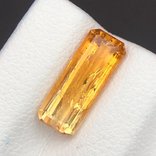 Natural Stunning Golden 2.90 Carat's Katlung Topaz Stone - Picture 3 of 4