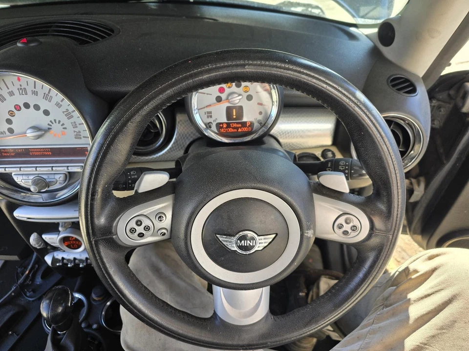 MINI COOPER R55/R56/R57 03/2007-05/2015 STEERING WHEEL WITH PADDLE SHIFT TYPE - image 2 of 4