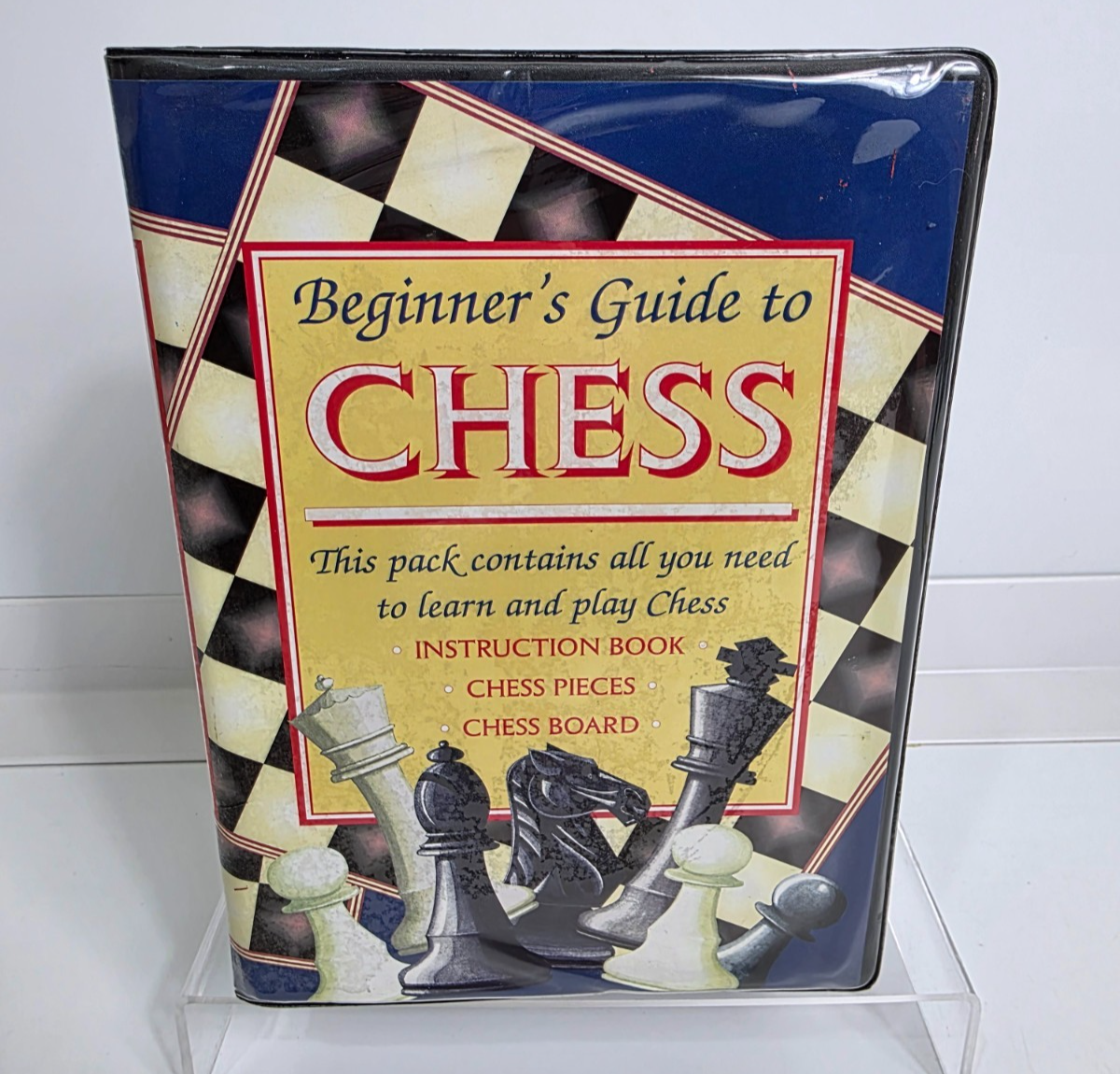 Beginner's Guide to Chess Cased Set - Board , Pieces and Instruction Book - VGC