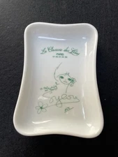 Empty pocket ashtray restaurant La Closerie des Lilas Paris - Sylvie Vartan