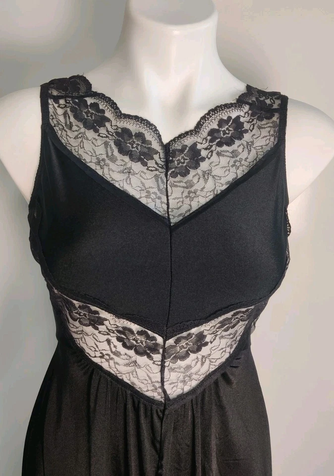 Vintage Peignoir Olga-Style Sweep Peekaboo Maxi Nightgown Undercover Wear EVC - Image 3 of 4