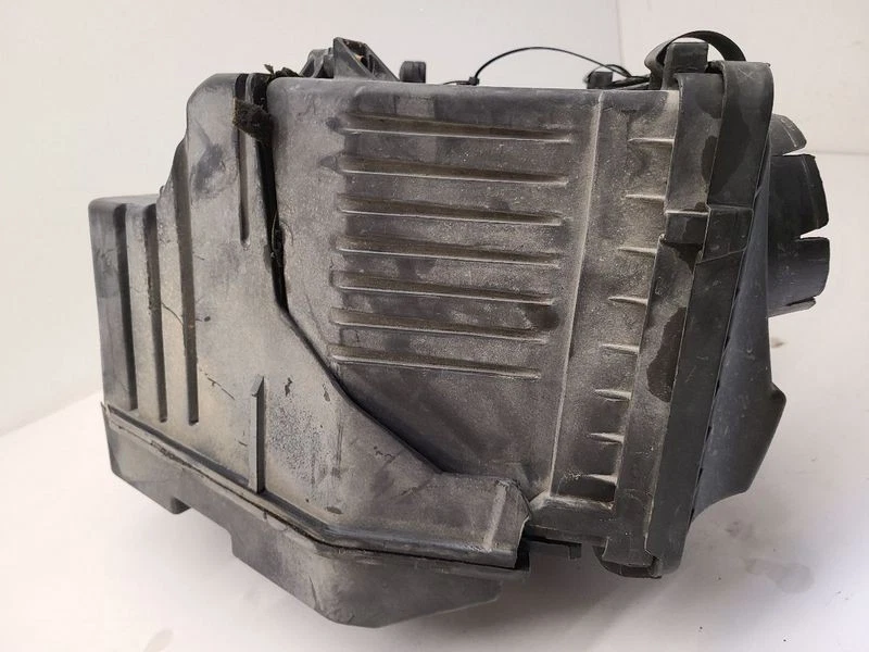 "1999-2005 Buick Century 3.1L Air Cleaner Filter Box Assembly Intake 12566157" - Imagem 3 de 4