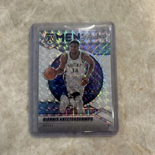 2020-21 Panini Mosaic Giannis Antetokounmpo #19 Men Of Mastery White /25