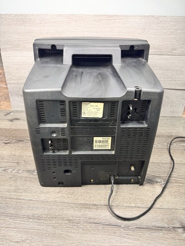 Panasonic PV-M1347 13" CRT TV VCR Combo | FM Radio | Retro Gaming | No Remote - Picture 9 of 12